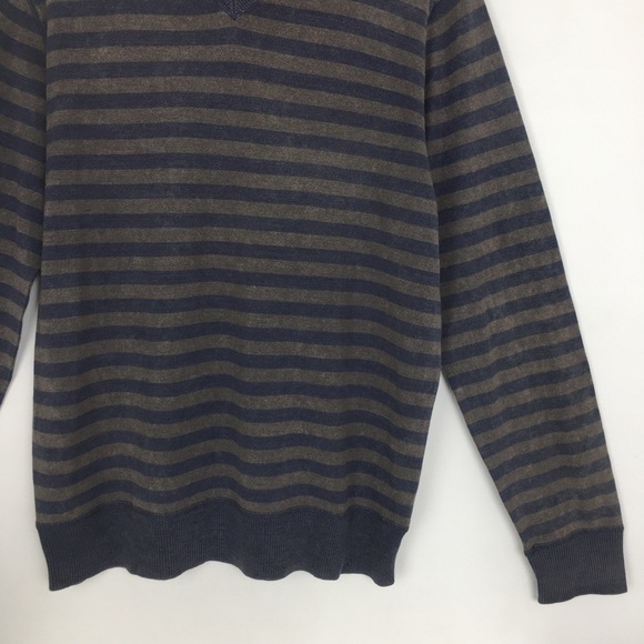 Murano Men’s V-Neck Merino Wool Sweater Gray Stripes Size Medium Long Sleeves - Picture 3 of 11